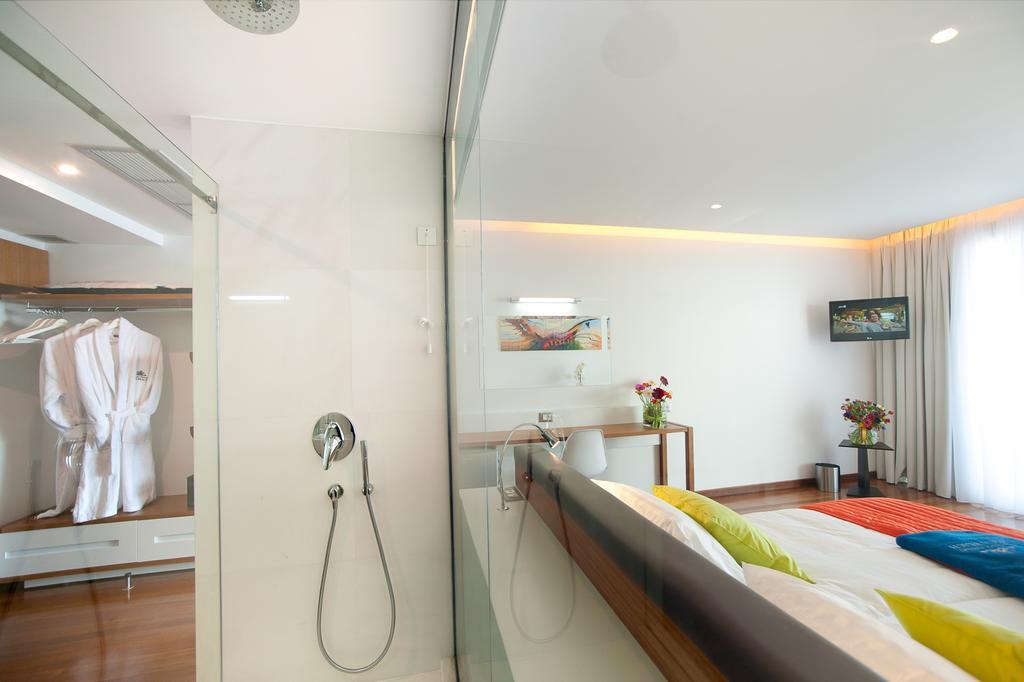 Buca Beach Resort Messíni Habitación foto